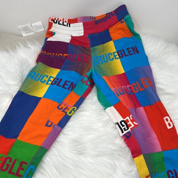 BRUCE GLEN BIG LOGO CROP JOGGERS SIZE 7 Measure 12” Waist X 19” inseam - Picture 2 of 9